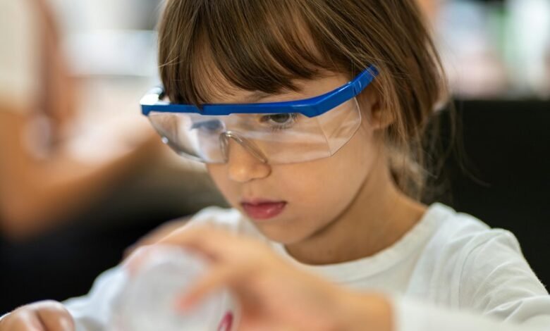 hotline security threat numbers